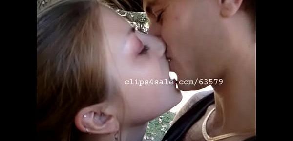  GB Kissing